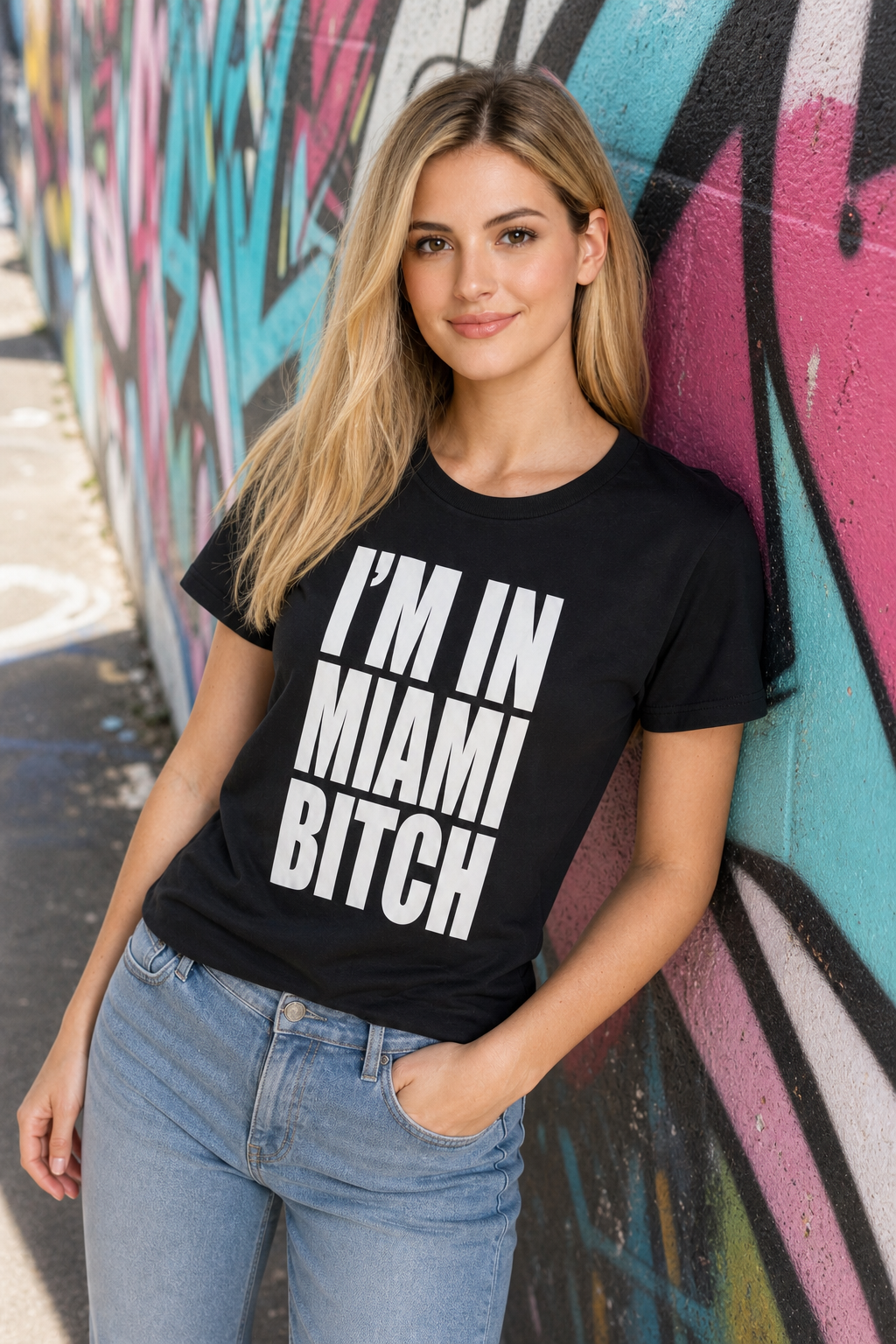 I’m in Miami Bitch T-Shirt - Black - Image 5